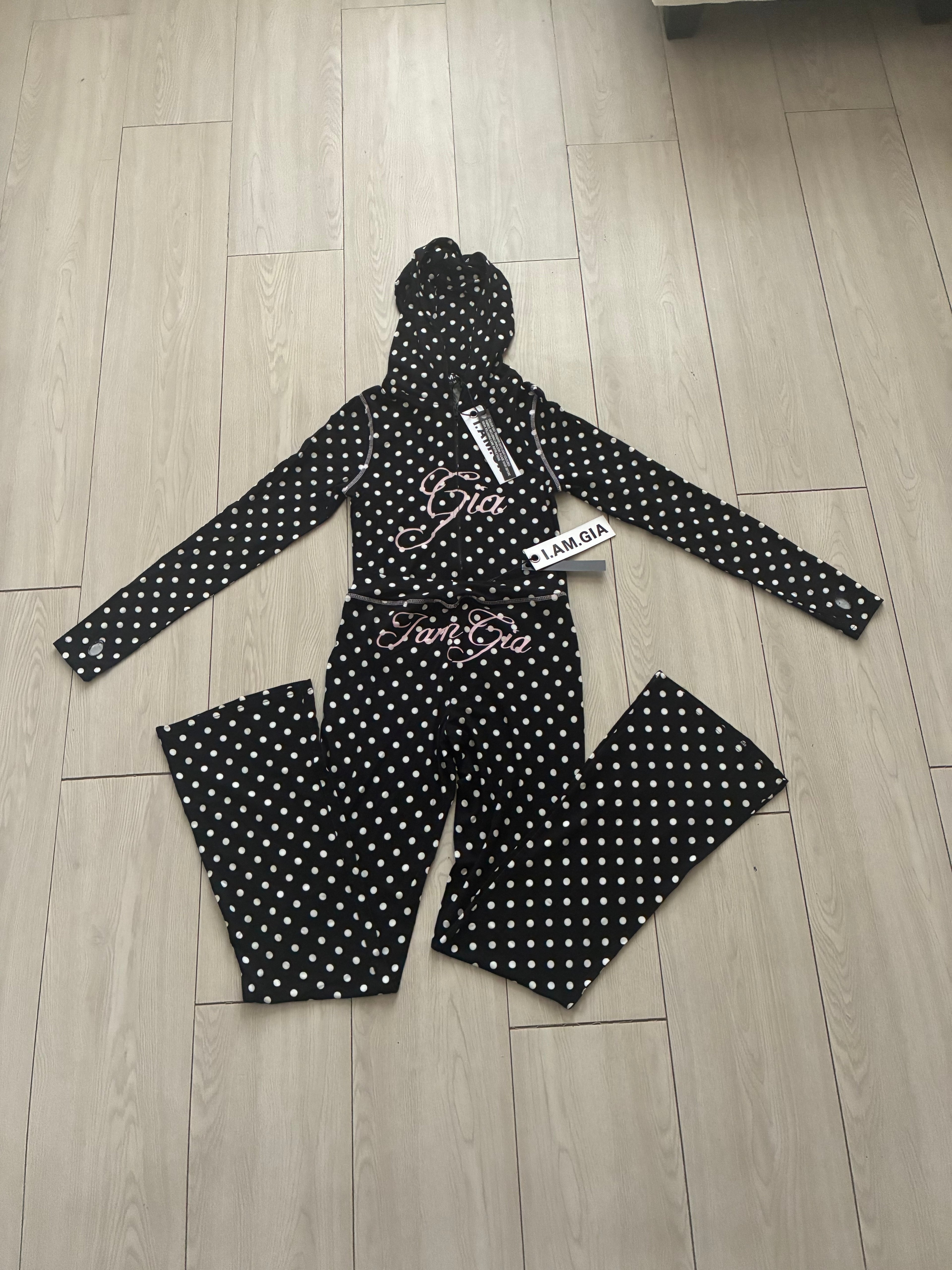 Iam Gia matching set